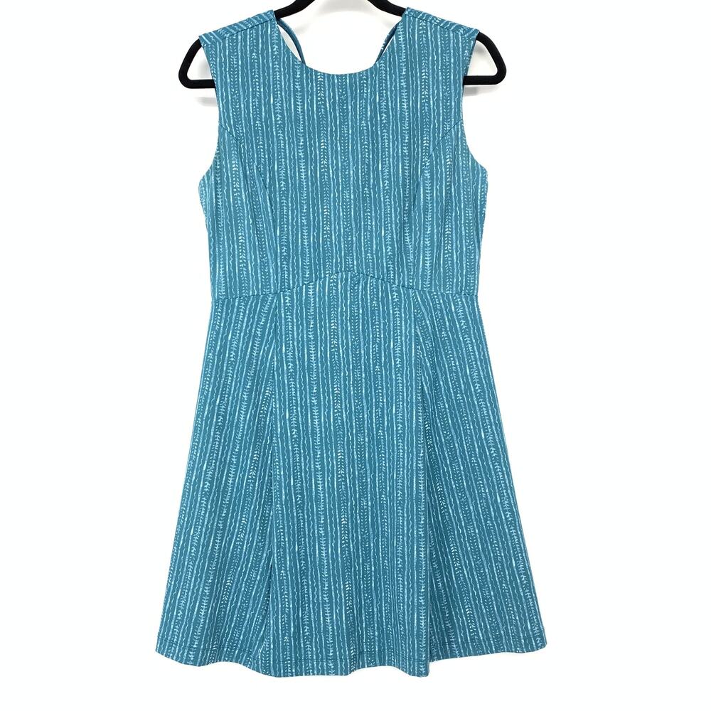 Title Nine Diamelete Mini Dress Womens Size Small Blue Print Cut Out Cross Back